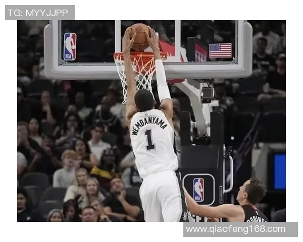 文班亚马首场比赛表现亮眼五次盖帽并隔扣字母哥引发热烈讨论