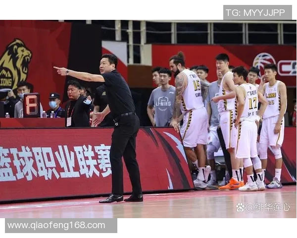 湖南篮球明星的崛起与奋斗历程揭秘他们如何在赛场上书写传奇 湖南篮球明星的崛起与奋斗历程揭秘他们如何在赛场上书写传奇